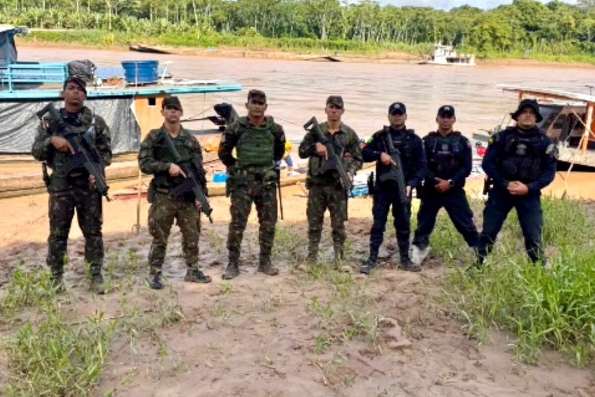 Santa Rosa do Purus é um dos municípios mais isolados do Acre e possui localização estratégica na faixa de fronteira internacional