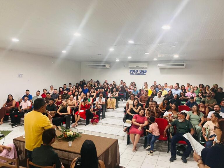 Governo empossa novos professores e servidores administrativos da Educação em Sena Madureira