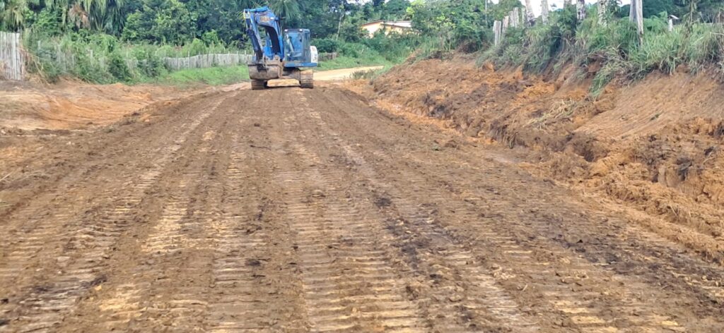 Deracre reforça apoio a famílias do Ramal da Buritirana durante o inverno em Cruzeiro do Sul