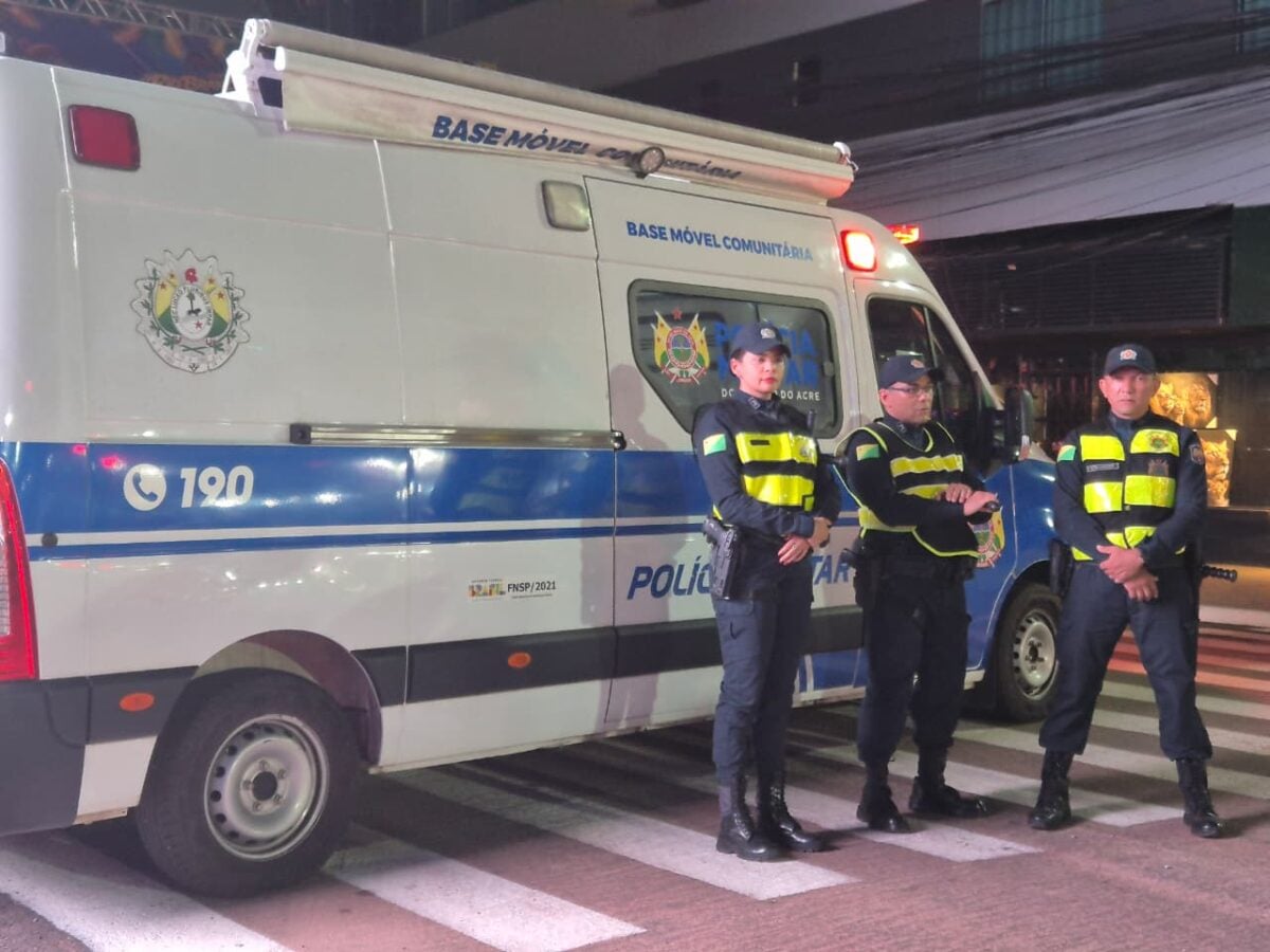 PM reforça segurança para cinco noites de Carnaval