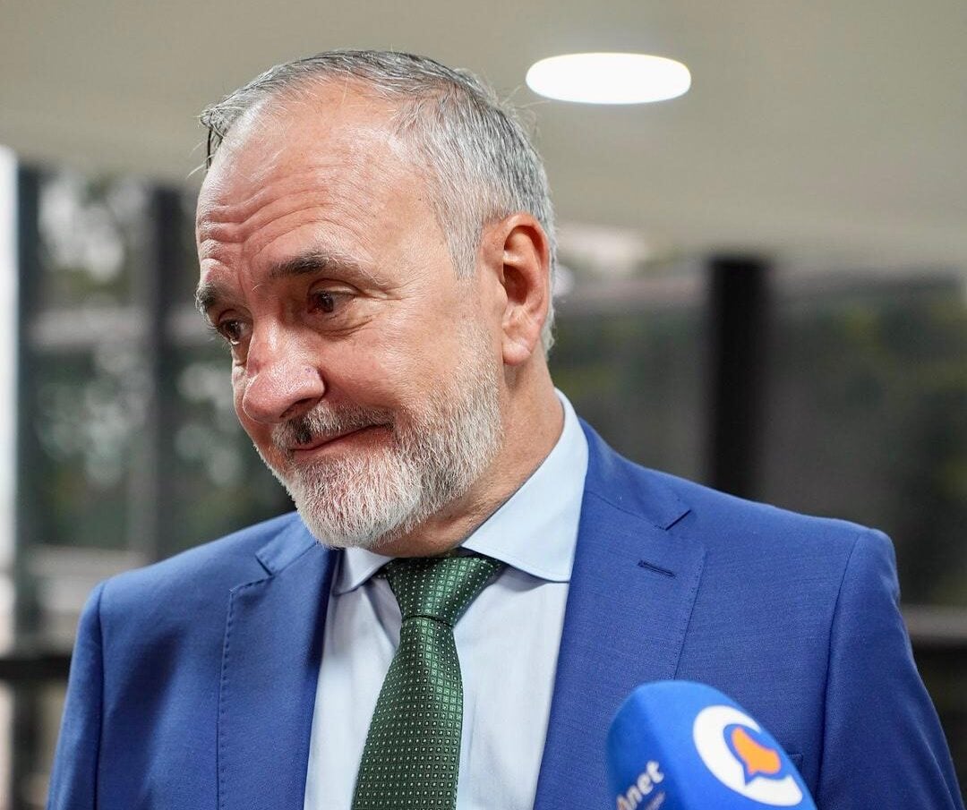 Em entrevista ao ContilNet, Tchê afirmou que a decisão de reassumir o mandato está ligada ao calendário eleitoral