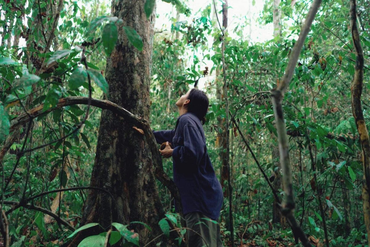 Turista na Trilha Chico Mendes