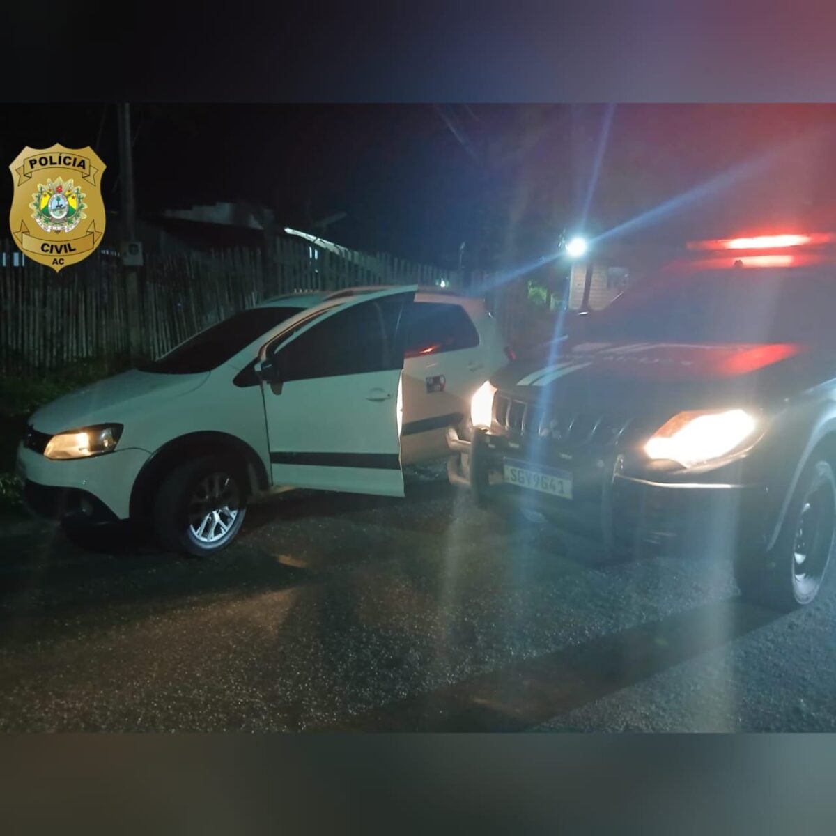 O automóvel foi localizado na Rua Gilvan Macedo, no bairro São José