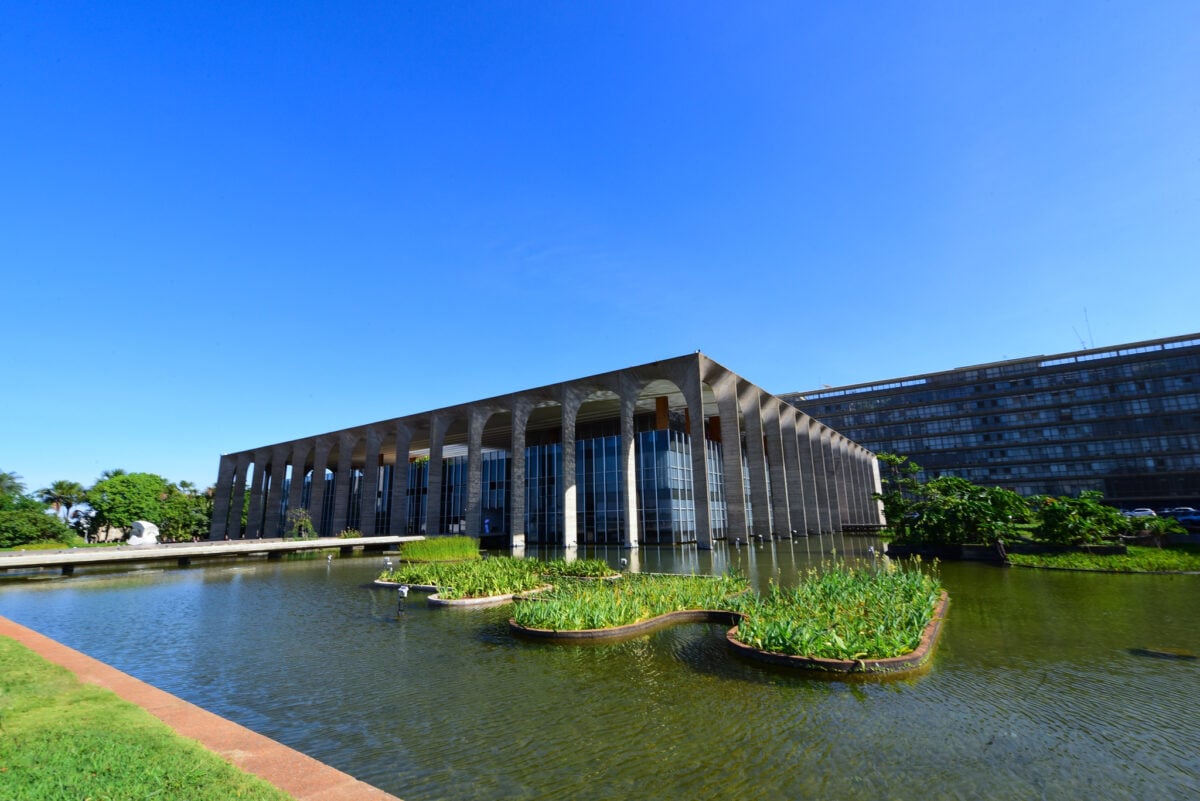 governo-do-brasil-relata-preocupacao-com-escalada-de-conflitos-no-oriente-medio