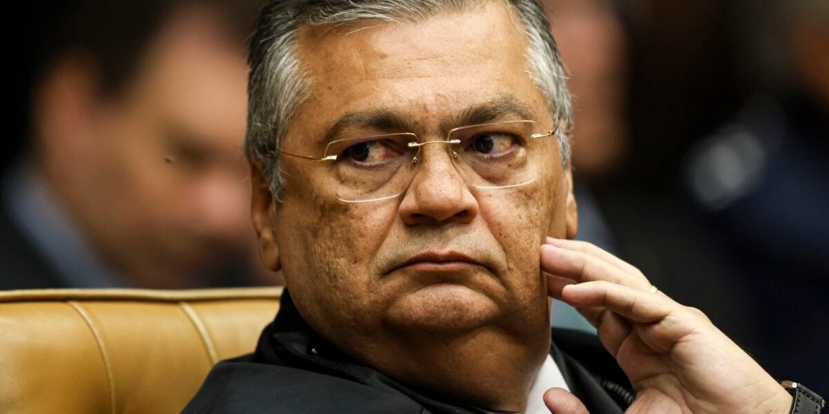 dino-libera-exibicao-de-documentario-sobre-grupo-arautos-do-evangelho