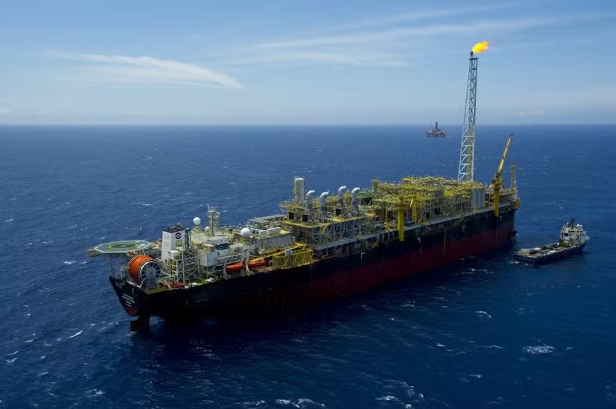 petrobras-deve-reverter-perdas-e-fechar-2025-com-lucro-e-dividendos