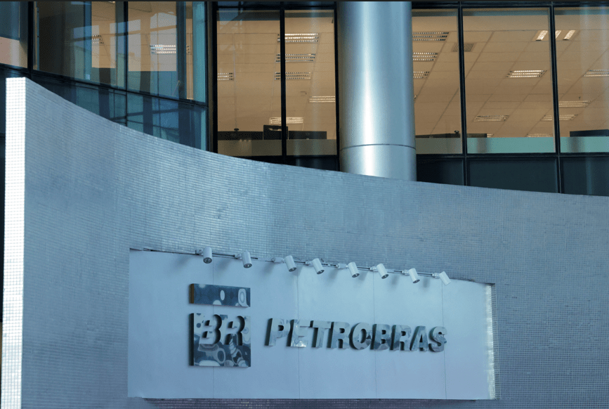 petrobras-(petr4)-reverte-prejuizo-e-tem-lucro-de-r$-15,6-bilhoes-no-4o-tri