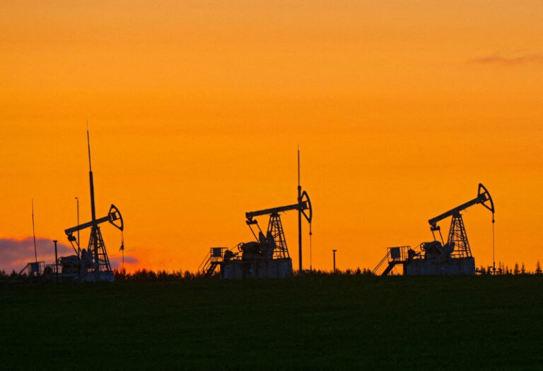 juros-aceleram-e-tesouro-volta-a-pagar-14%-ao-ano-com-guerra-e-crise-do-petroleo