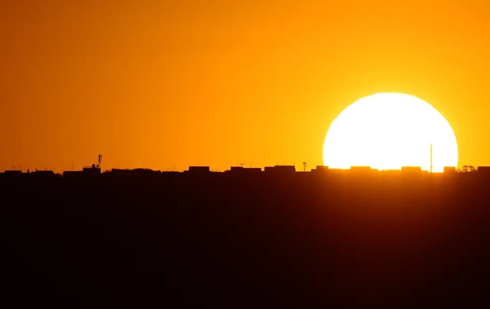 eua-e-canada-iniciam-horario-de-verao-no-domingo;-veja-o-que-muda-nos-mercados