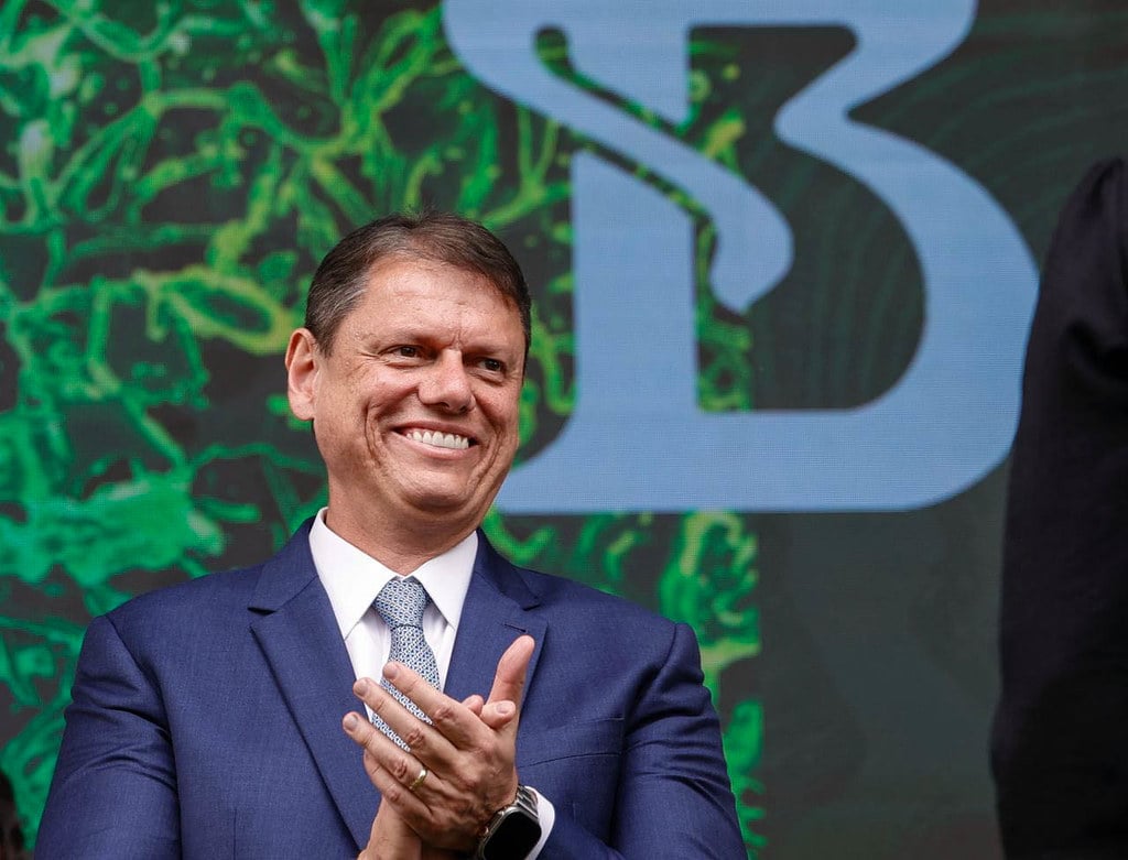 tarcisio-lidera-todos-os-cenarios-e-marca-ate-49%-na-disputa-em-sp,-aponta-pesquisa