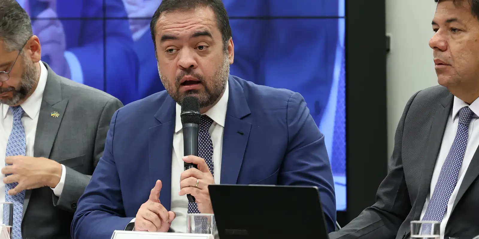 tse-retoma-processo-que-pode-cassar-governador-do-rio,-claudio-castro