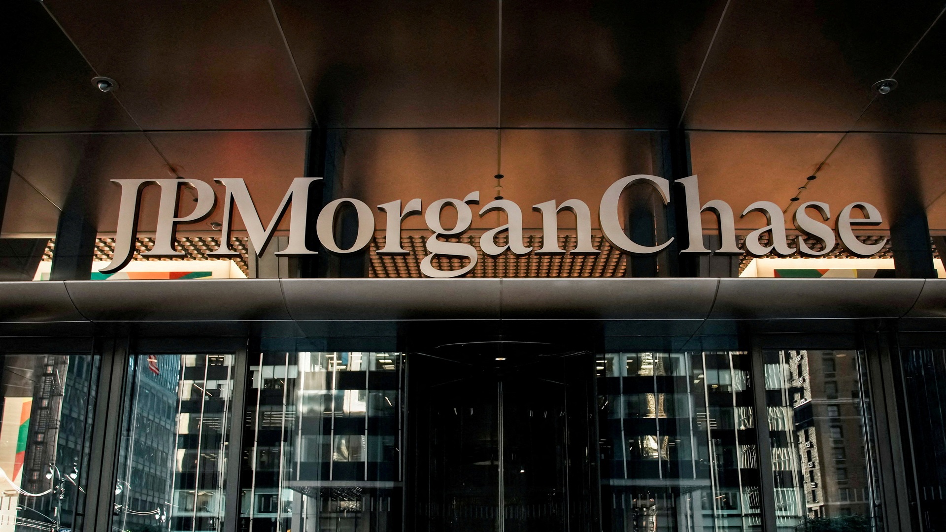 jpmorgan-ja-comeca-a-reduzir-valor-das-carteiras-de-credito-privado-nos-eua