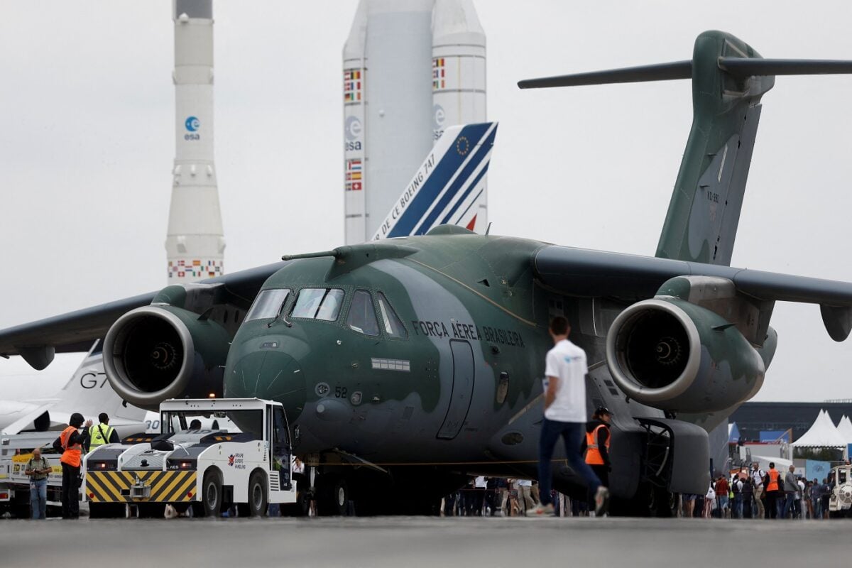 embraer-inicia-cooperacao-com-a-wzl-2-para-manutencao-do-kc-390-millennium-na-polonia