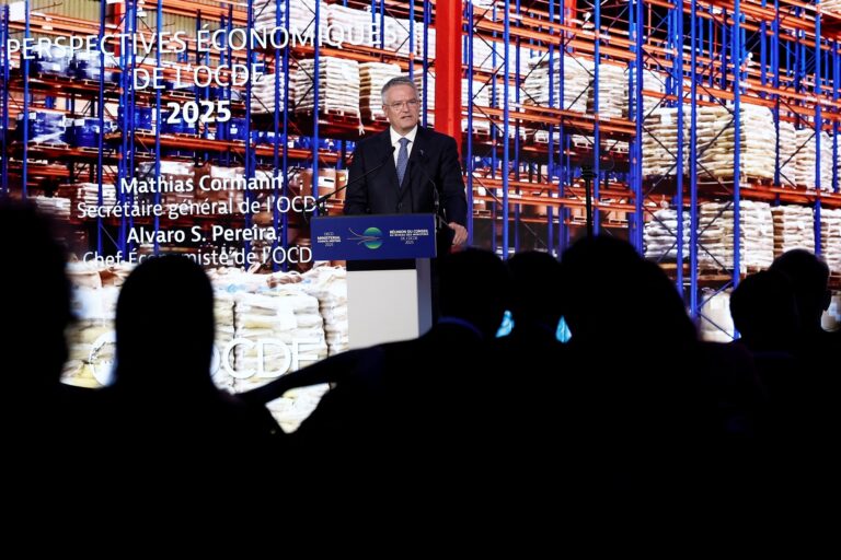 ocde-diz-ser-cedo-para-medir-impacto-do-conflito-no-oriente-no-crescimento-global