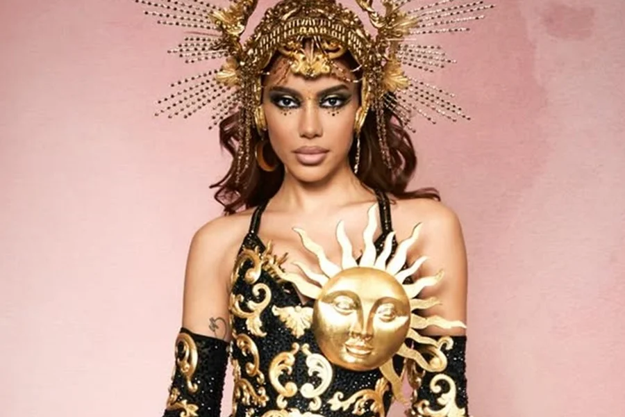 Após a repercussão de mensagens interceptadas pela Polícia Federal envolvendo o nome de Anitta e do banqueiro Daniel Vorcaro preso desde o início de março na Operação Compliance Zero, a cantora decidiu quebrar o silêncio.