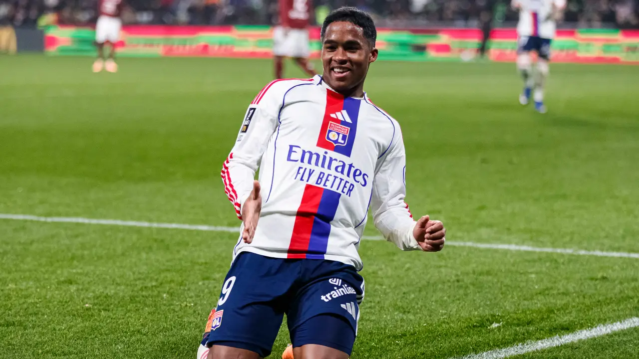 Estádio Groupama preparado para o jogo Lyon x Lens pela Copa da França 2026.