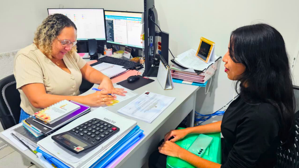 Ex-aluna é aprovada em seleção e vira servidora no Acre