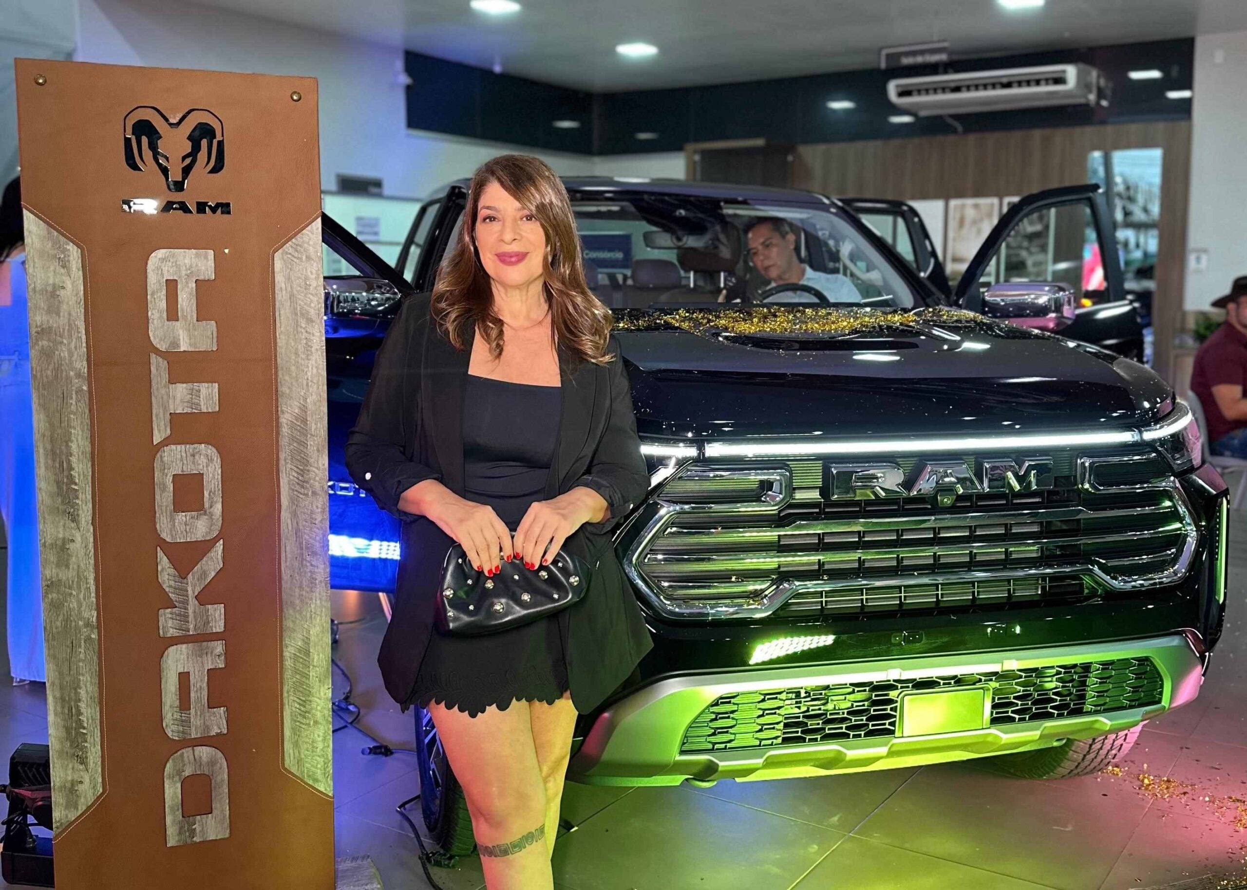 Sofisticação marca lançamento da nova RAM Dakota na Raviera Jeep