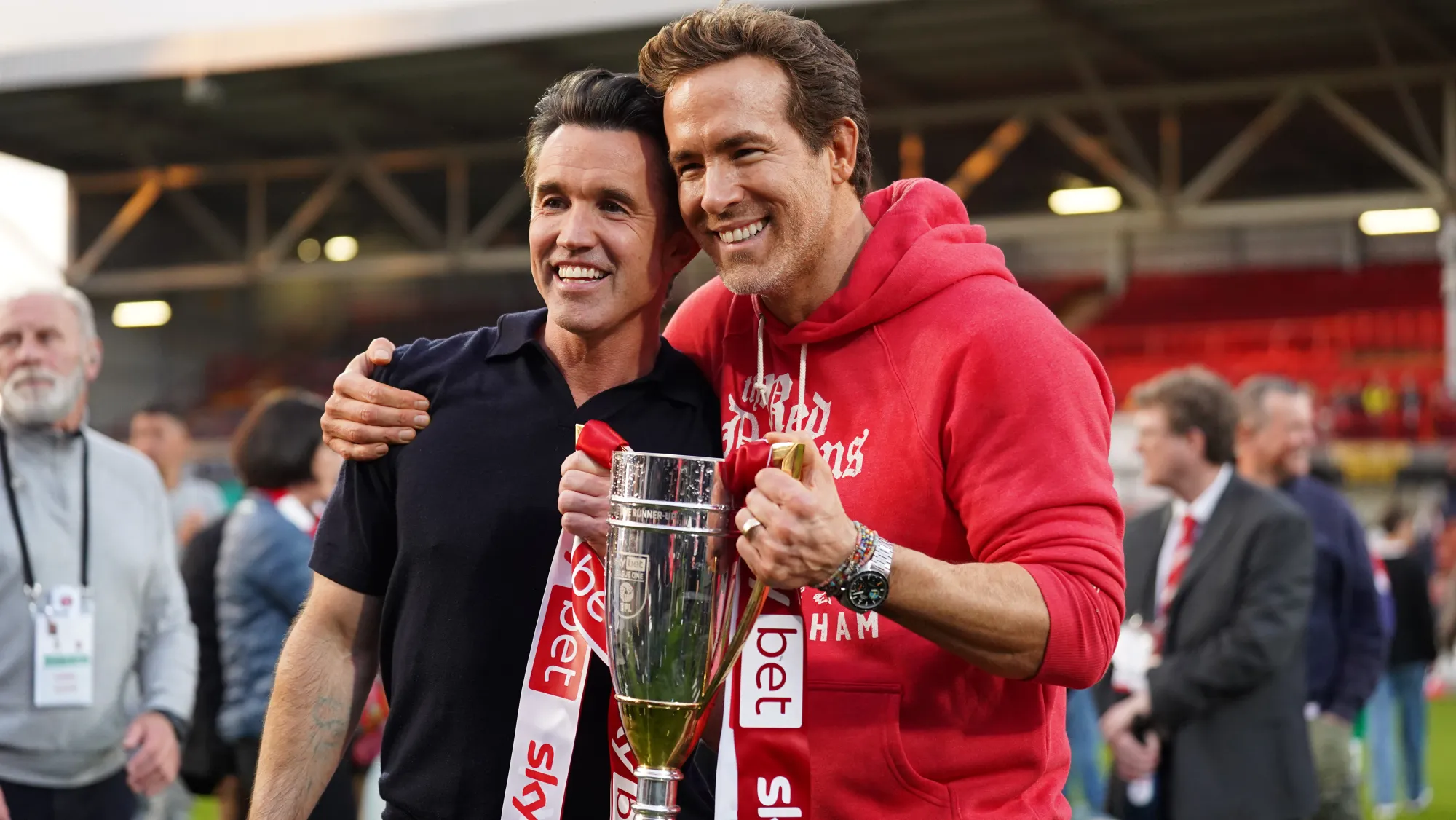 Ryan Reynolds descarta comprar ações do Santa Cruz e diz focar apenas no Wrexham