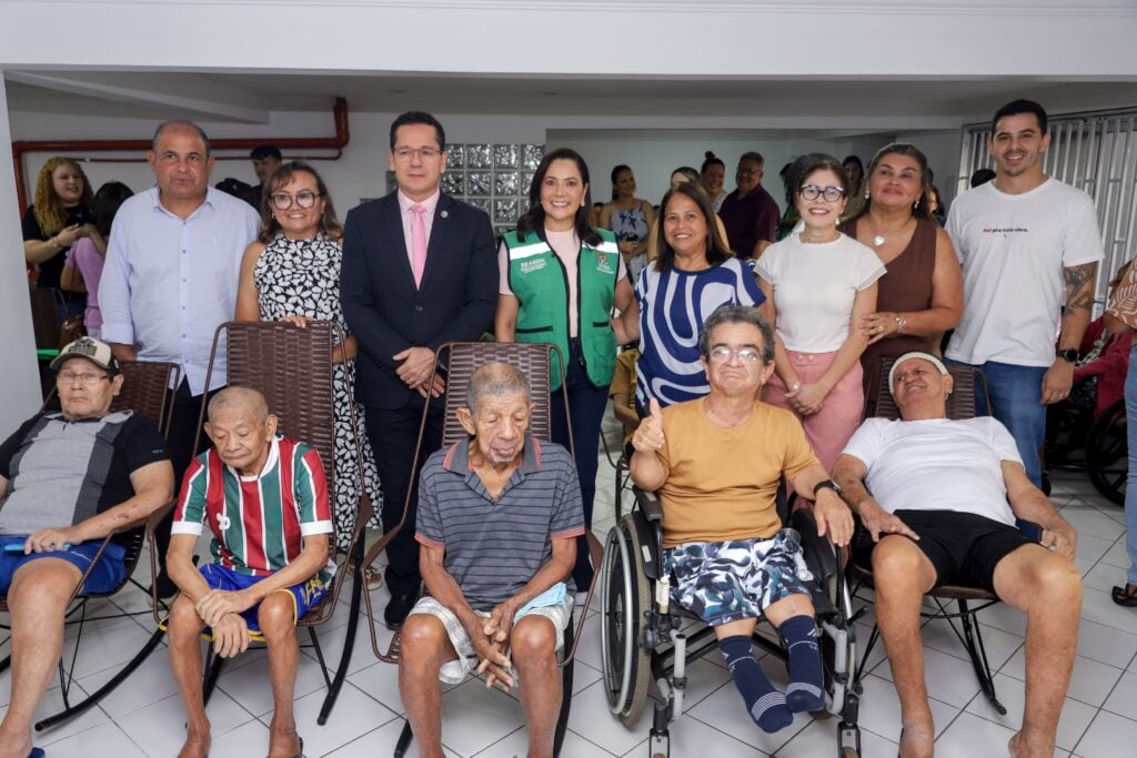 Mailza Assis participa da entrega de nova moradia para idosos do Lar dos Vicentinos
