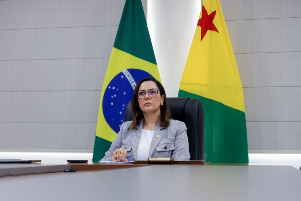 Mailza Assis representa o Acre em debate sobre o Plano de Desenvolvimento da Amazônia