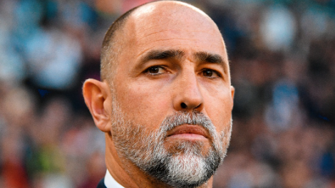 Com os líderes Arsenal e Manchester City focados na final da Copa da Liga Inglesa no próximo domingo (22), a atenção da Premier League se volta para as batalhas desesperadas na tabela.