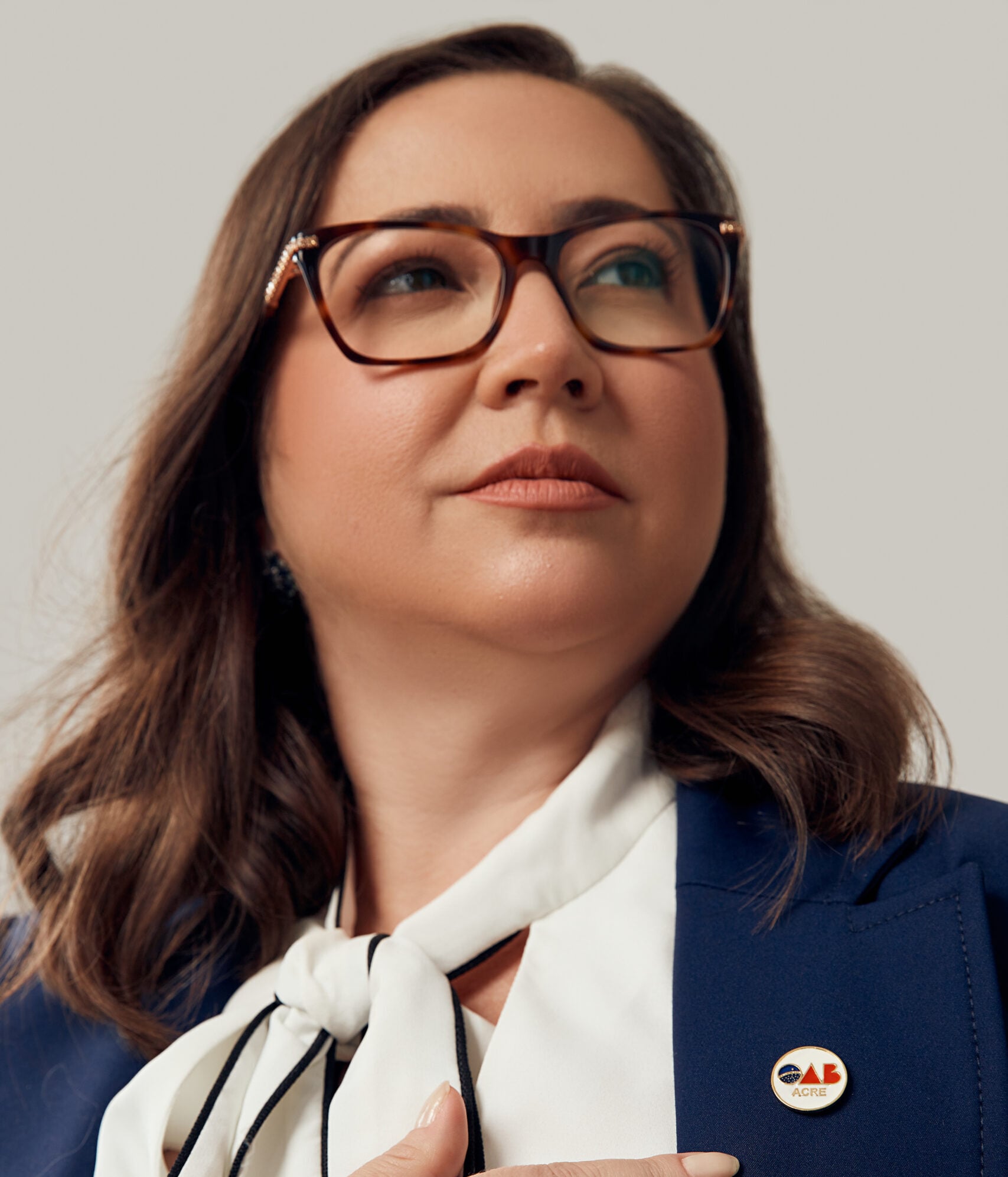 Lutamos pelas que foram caladas e cujas vozes agora ecoam em nossos gritos por justiçaLutamos pelas que foram caladas e cujas vozes agora ecoam em nossos gritos por justiça