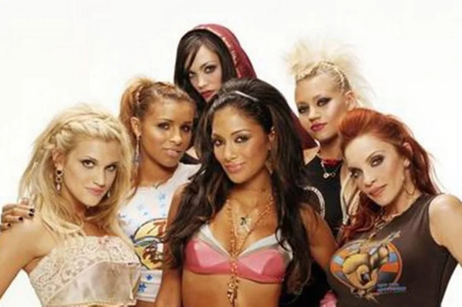 O anúncio do retorno das Pussycat Dolls deveria ser um momento de celebração para os fãs de música pop, mas a novidade foi ofuscada por uma briga pública entre as integrantes.