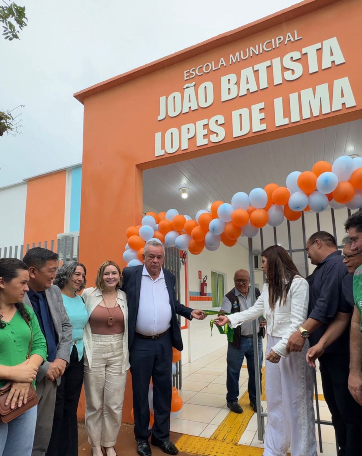 Com apoio de Socorro Neri, escola é entregue na Vila Campinas