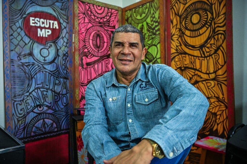 Sala de acolhimento do MPAC recebe nome de colunista Moisés Alencastro em homenagem
