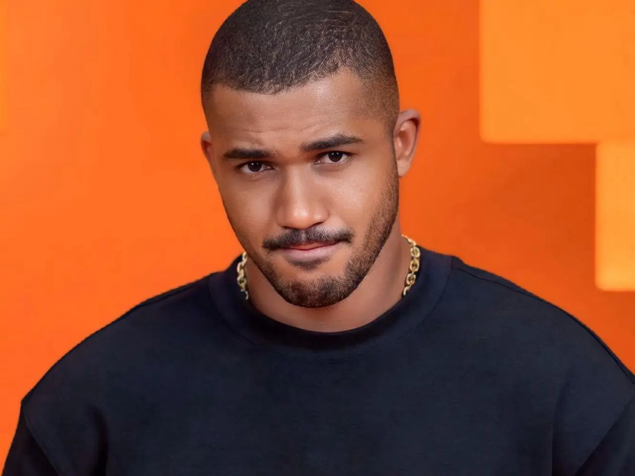 Justiça investiga ex-BBB Matheus por falas homofóbicas