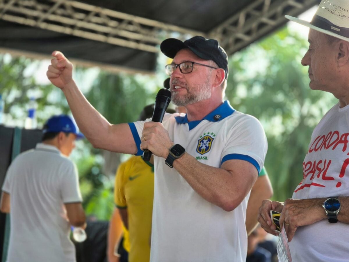 Alysson Bestene discursou no ato “Acorda Brasil”, defendeu mobilização pacífica, criticou Justiça e afirmou que movimento é chamamento da nação.