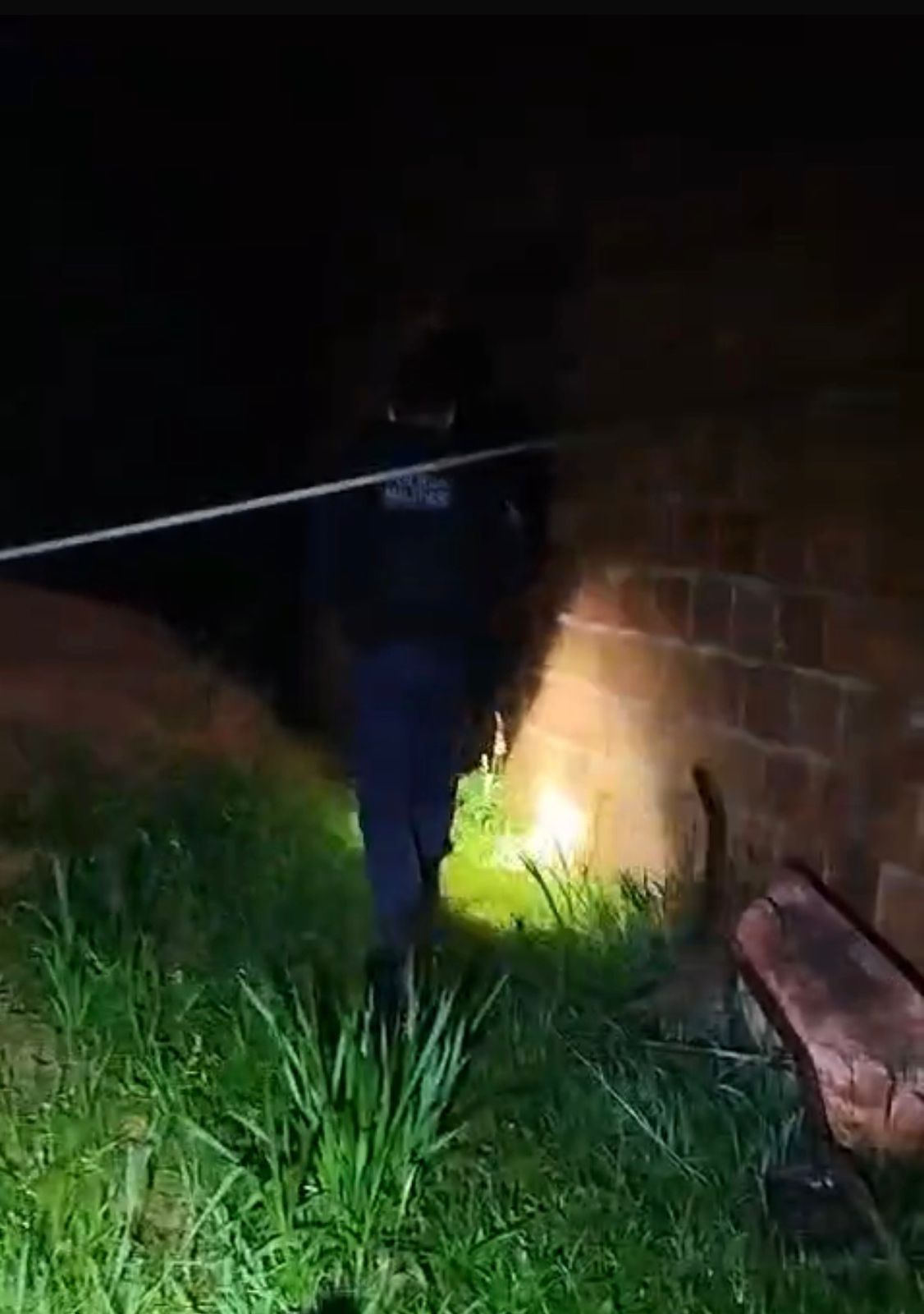 Polícia apreende armas e granada e evita confronto entre facções criminosas