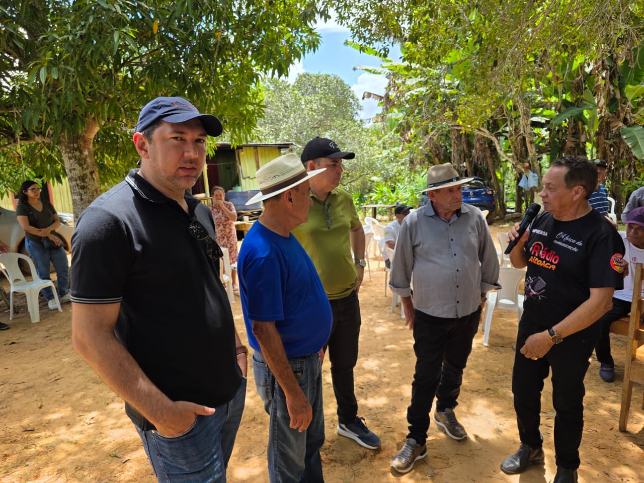 Bocalom se reúne com produtores rurais em Brasiléia para discutir propostas para o setor produtivo