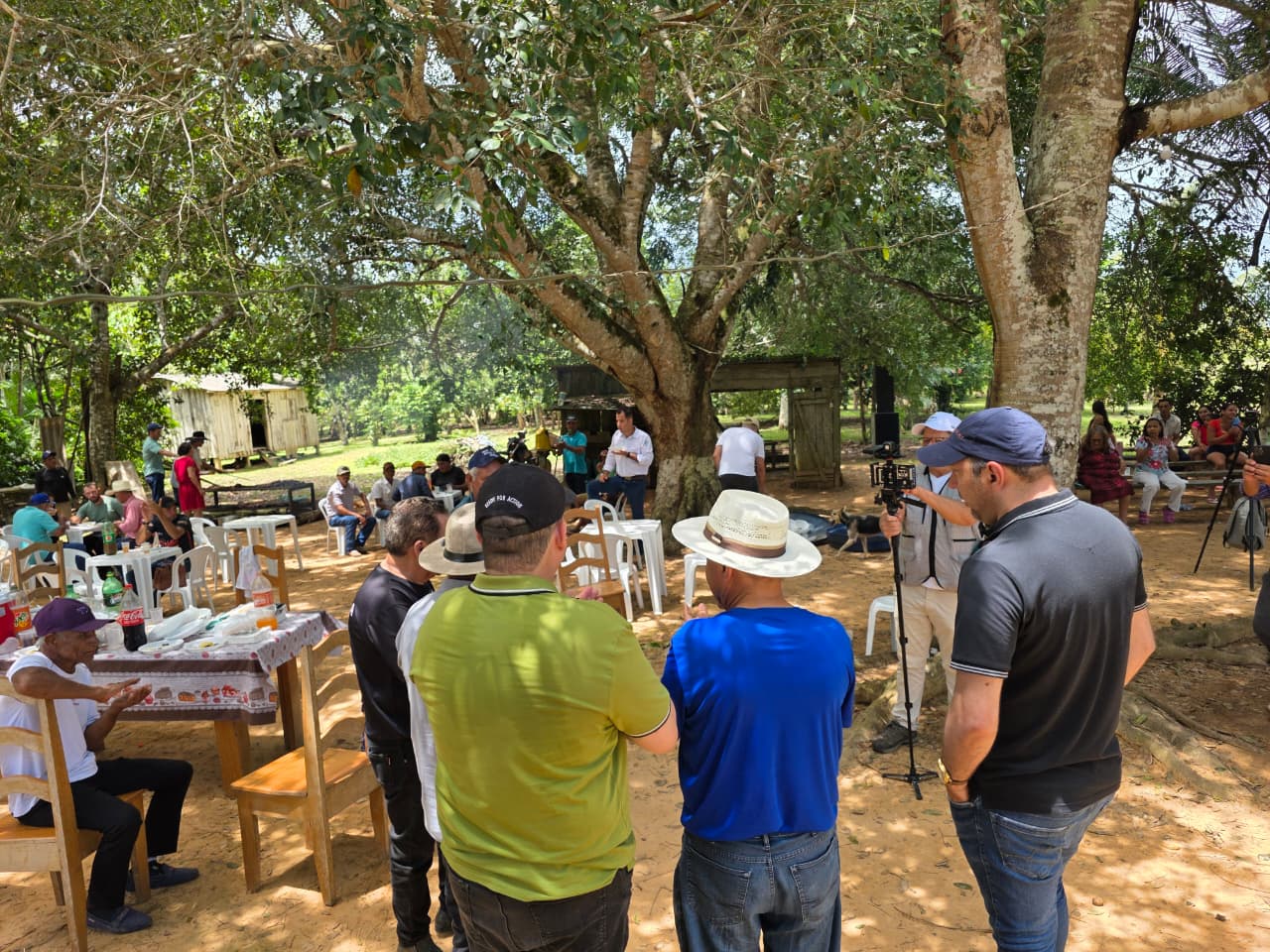 Bocalom se reúne com produtores rurais em Brasiléia para discutir propostas para o setor produtivo