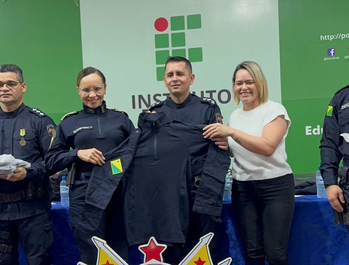 A solenidade contou também com a presença da comandante-geral da PMAC, Marta Renata