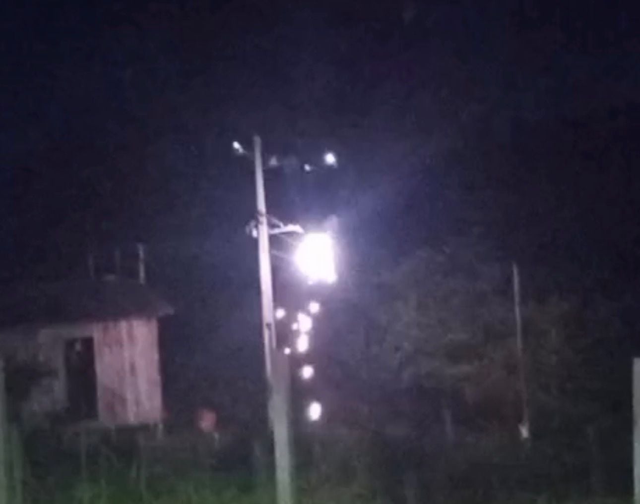 Até o momento, também não foi possível confirmar o que teria provocado o curto-circuito