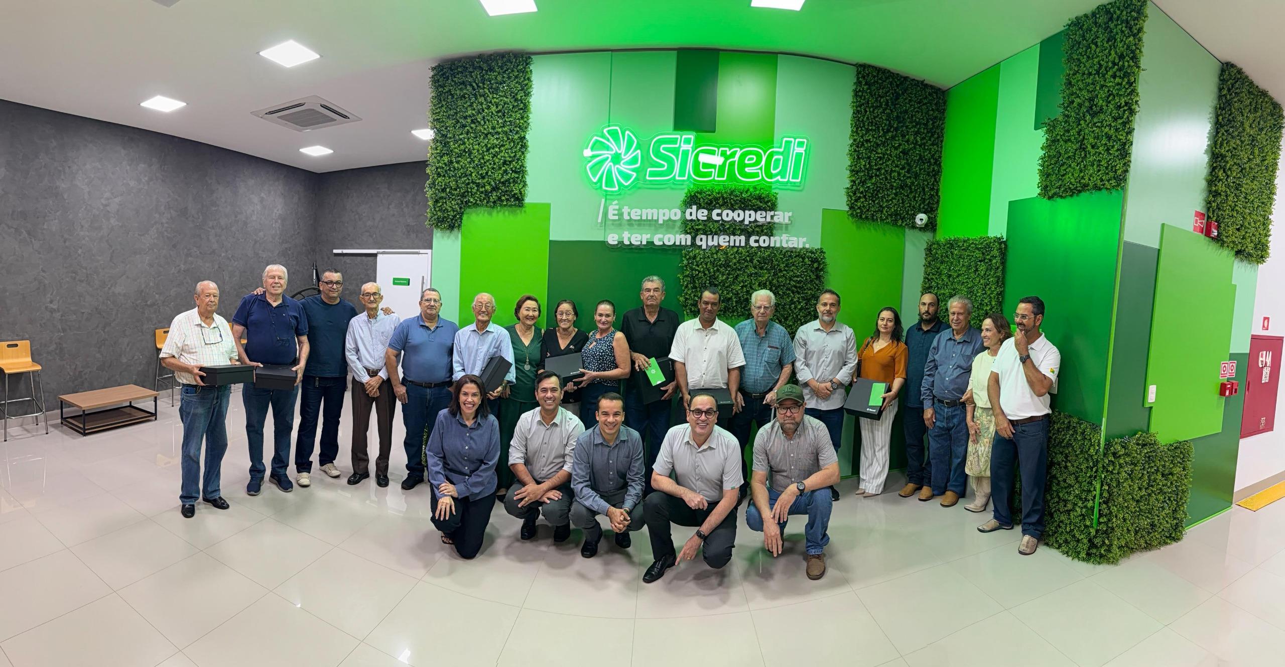 Sicredi Biomas celebra trajetória e legado em encontro com parte dos sócios fundadores da Cooperativa