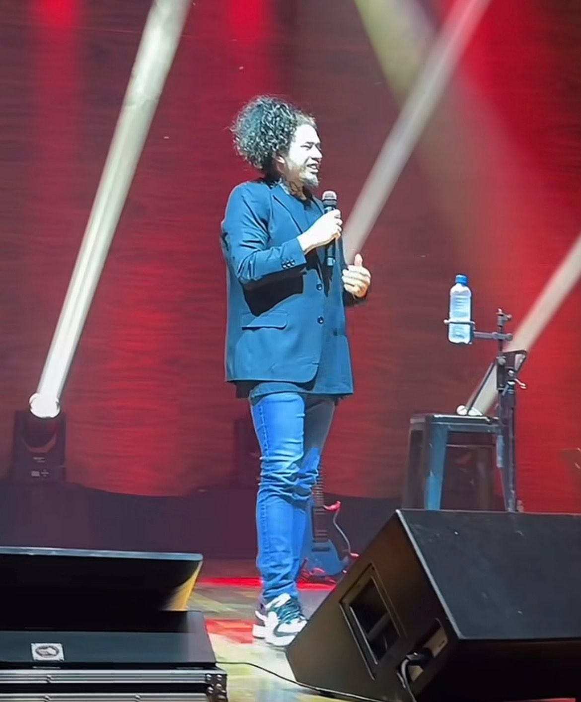 Whinderson Nunes estreia turnê no Acre com abertura de Barbosa o Faixa