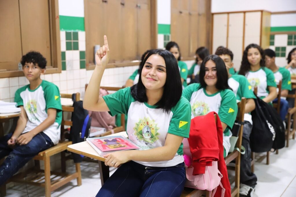 Acre alcança 9ª posição no país em oferta de ensino médio integral