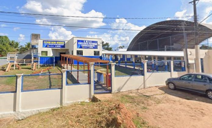 Após acidente com criança, moradores cobram instalação de lombadas em frente a escola em Sena