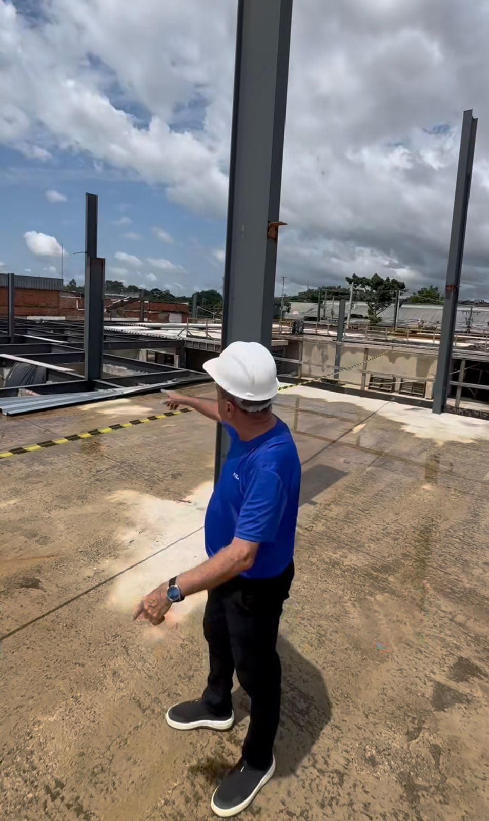 Bocalom vistoria obras do novo Mercado Elias Mansour em Rio Branco