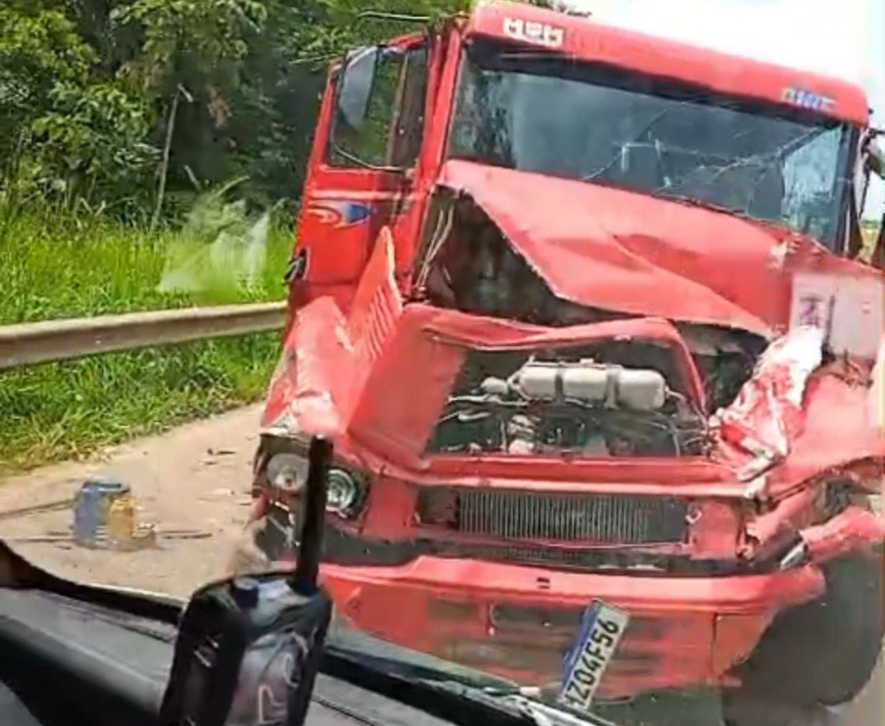 Motorista ferido em acidente na BR-364 é socorrido e encaminhado para o hospital de Sena