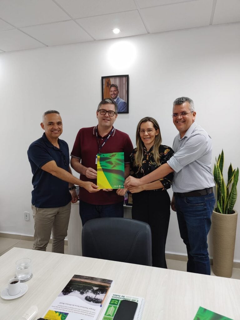 Acre e IBGE assinam parceria para corrigir imprecisões nos mapas municipais