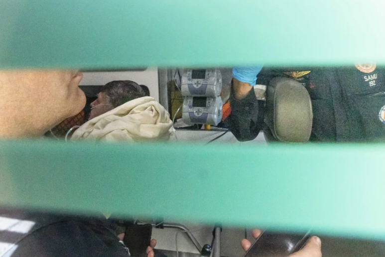 O ex-chefe do Executivo está internado no Hospital DF Star, onde recebe tratamento para broncopneumonia bacteriana bilateral.