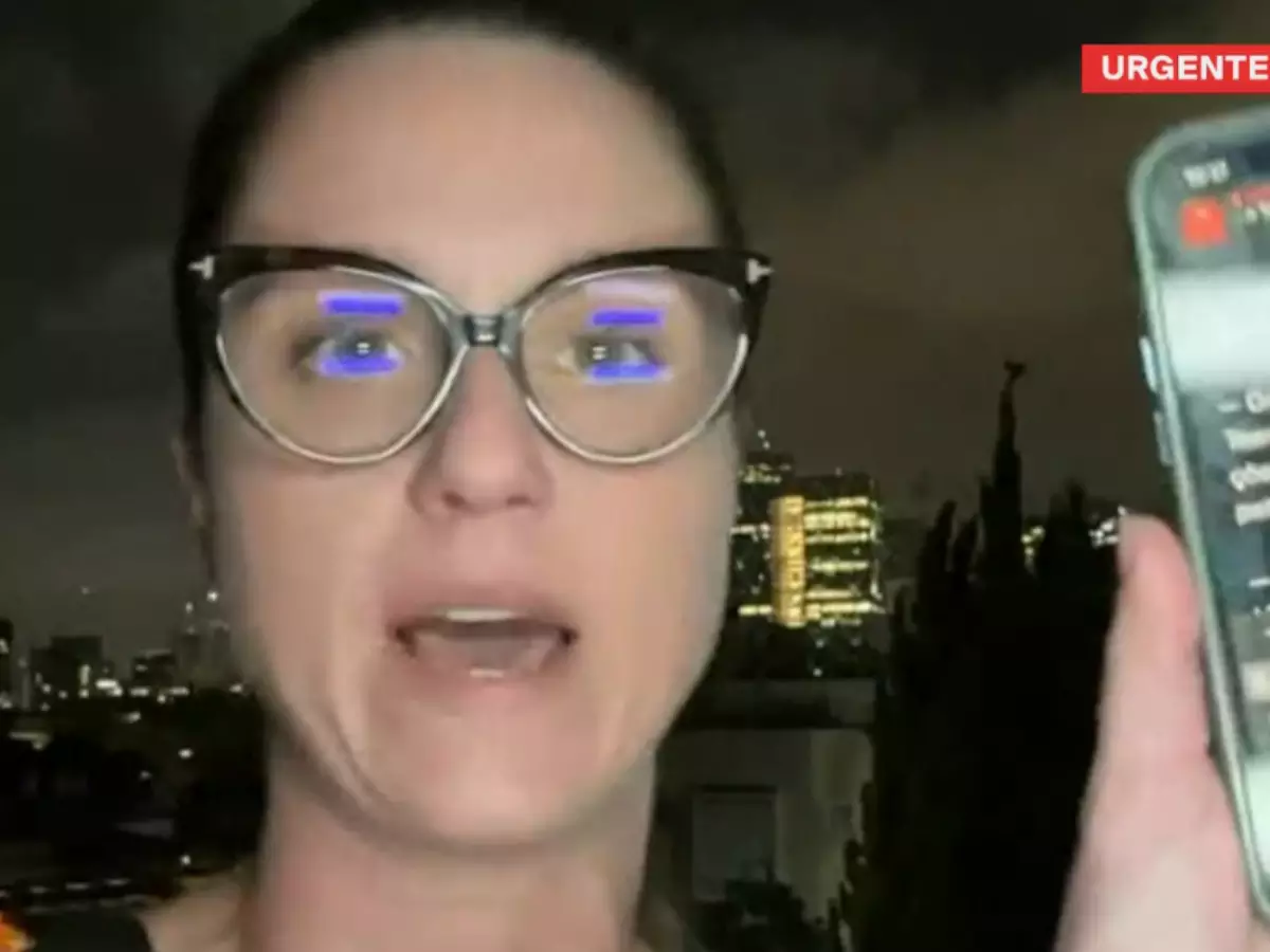 Jornalista da GloboNews estava ao vivo quando alerta de ataque soou; autoridades confirmaram duas mortes na cidade.