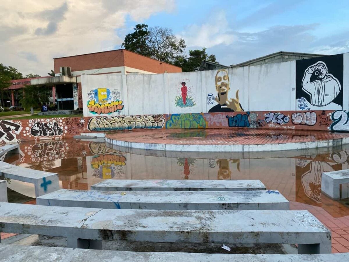Coliseu da UFAC volta a registrar acúmulo de água após chuvas em Rio Branco nesta sexta-feira (6).