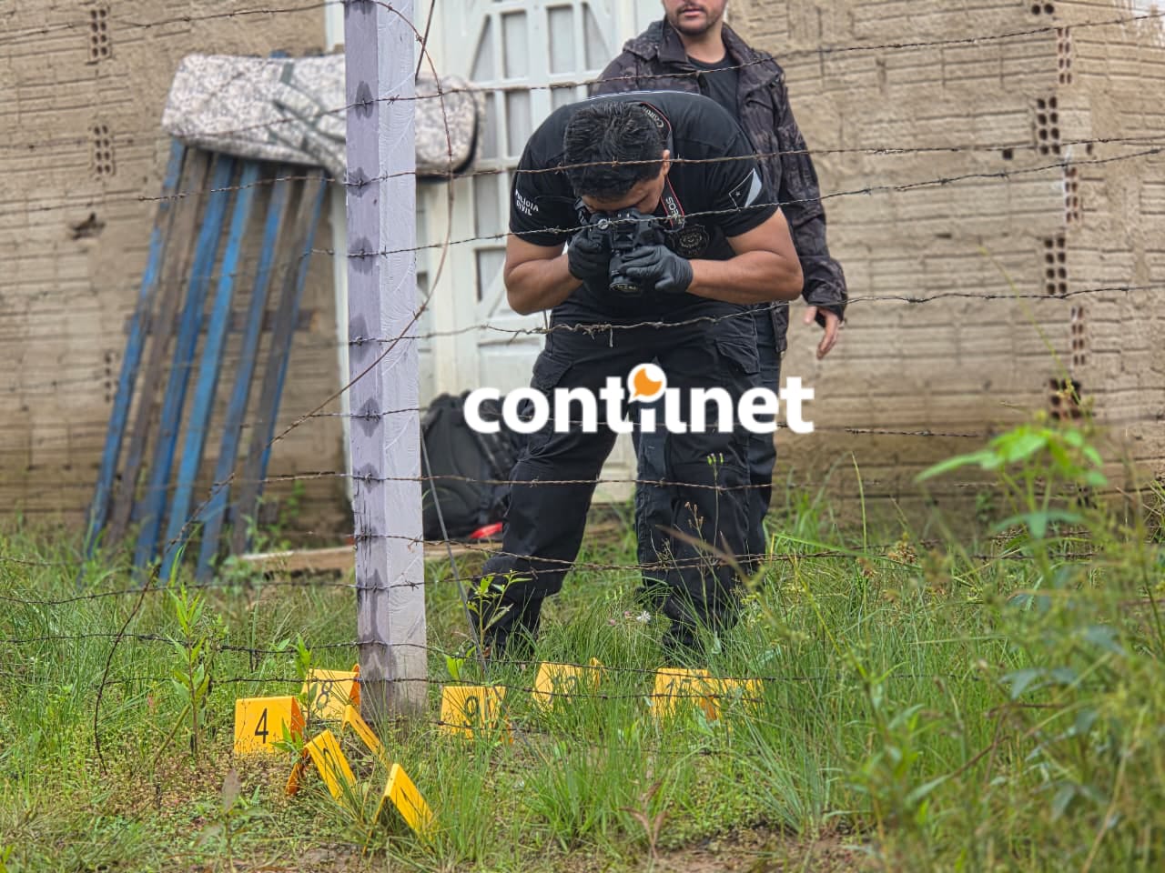 De acordo com as informações apuradas pela polícia, o primeiro crime ocorreu na rua 11 de Fevereiro