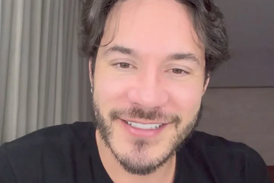 O influenciador Eliezer deixou seus seguidores em choque ao revelar um episódio aterrorizante vivido em sua casa com Viih Tube.