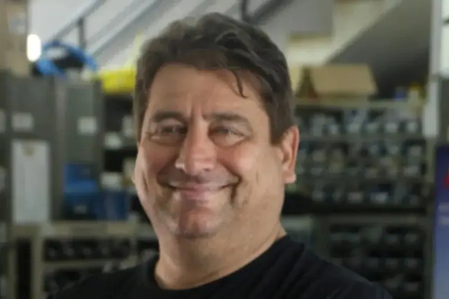 Empresário morre após ataque de abelhas e outro homem fica ferido